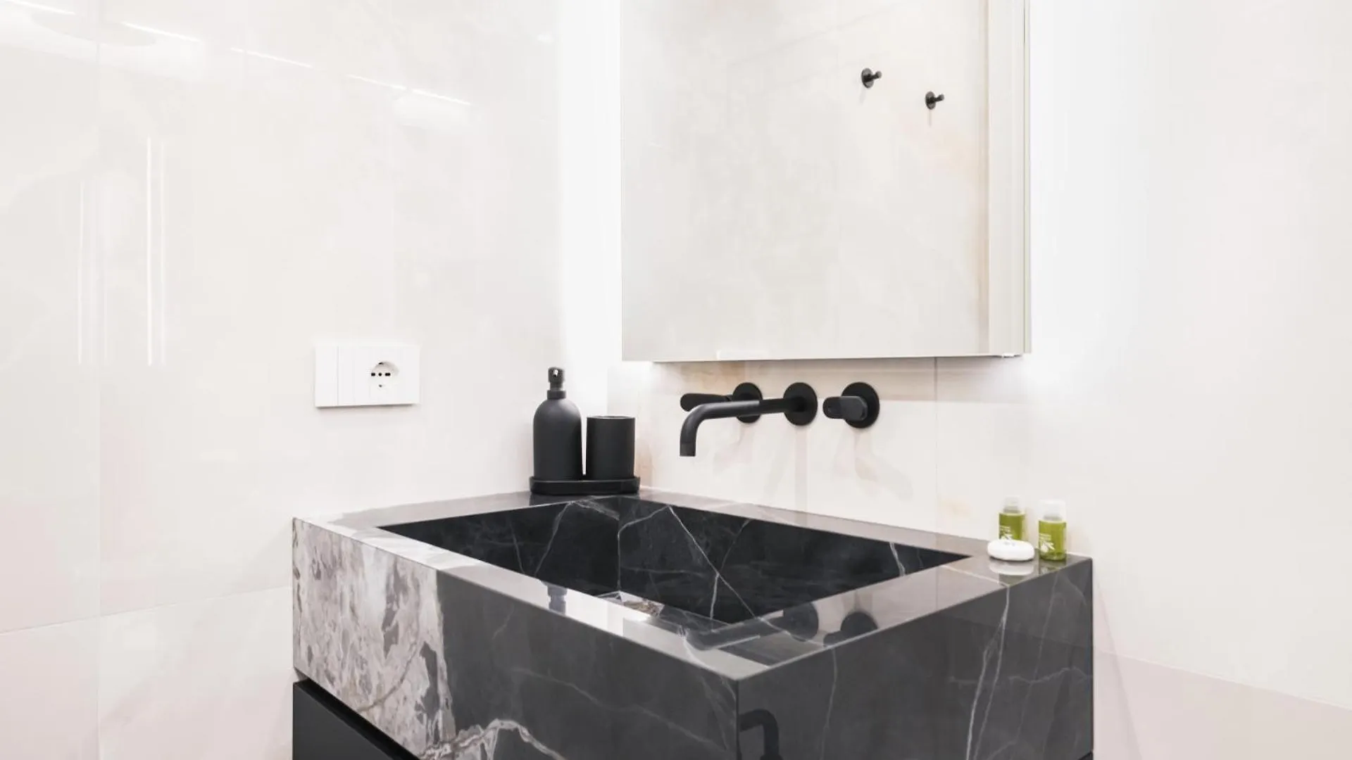 Appartement Easylife - Spa E Terrazza Vicino Al Duomo Milan