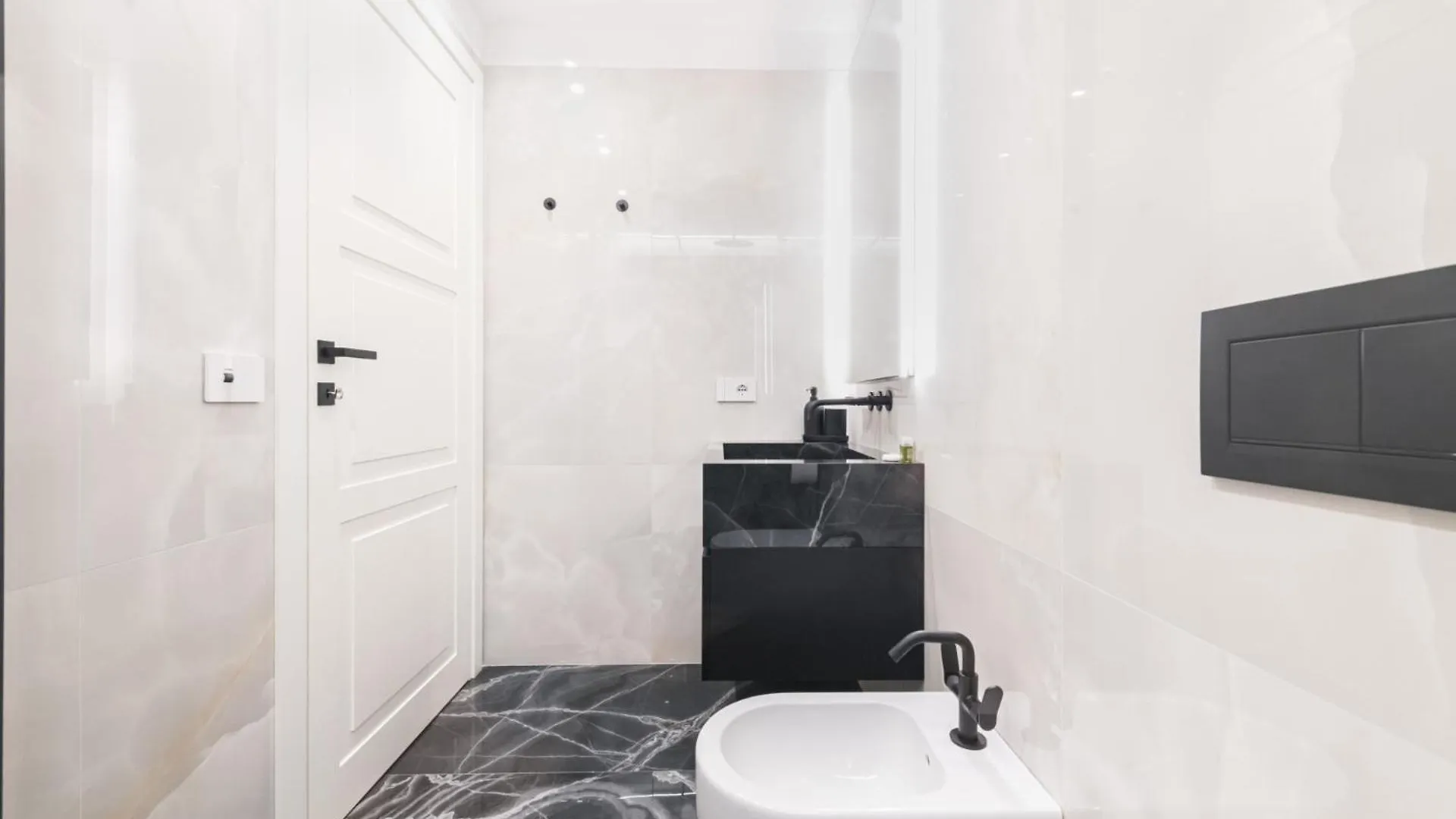 Easylife - Spa E Terrazza Vicino Al Duomo Milan